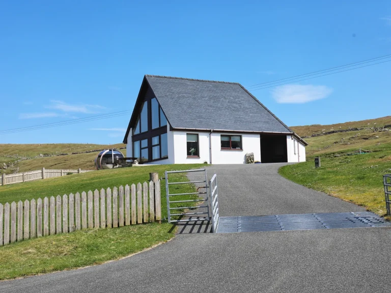 Otter & Corncrake Cottages on Harris & Lewis photography workshop