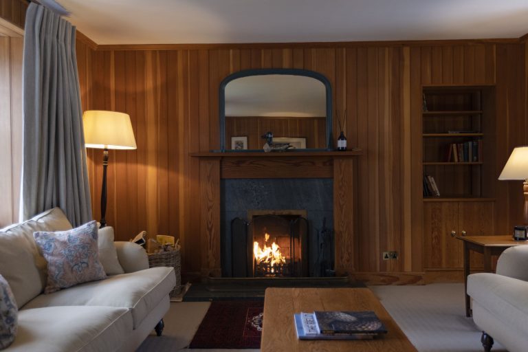 Farmhouse on the magical family-owned Coulin Estate - Torridon % Wester Ross